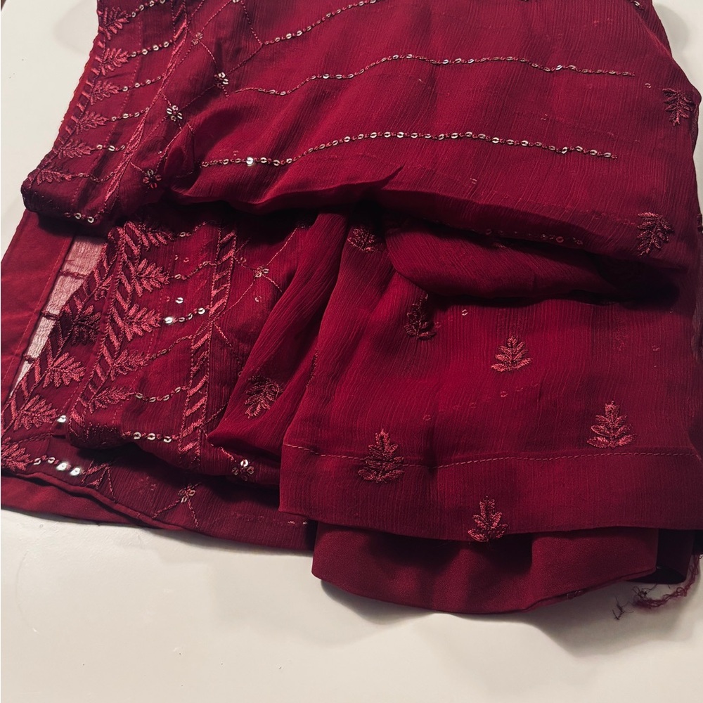 Pakistani suit - Picture 5 of 6